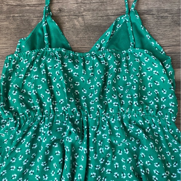 HYFVE Women’s Green Floral Short Jumpsuit Size M - Picture 9 of 10
